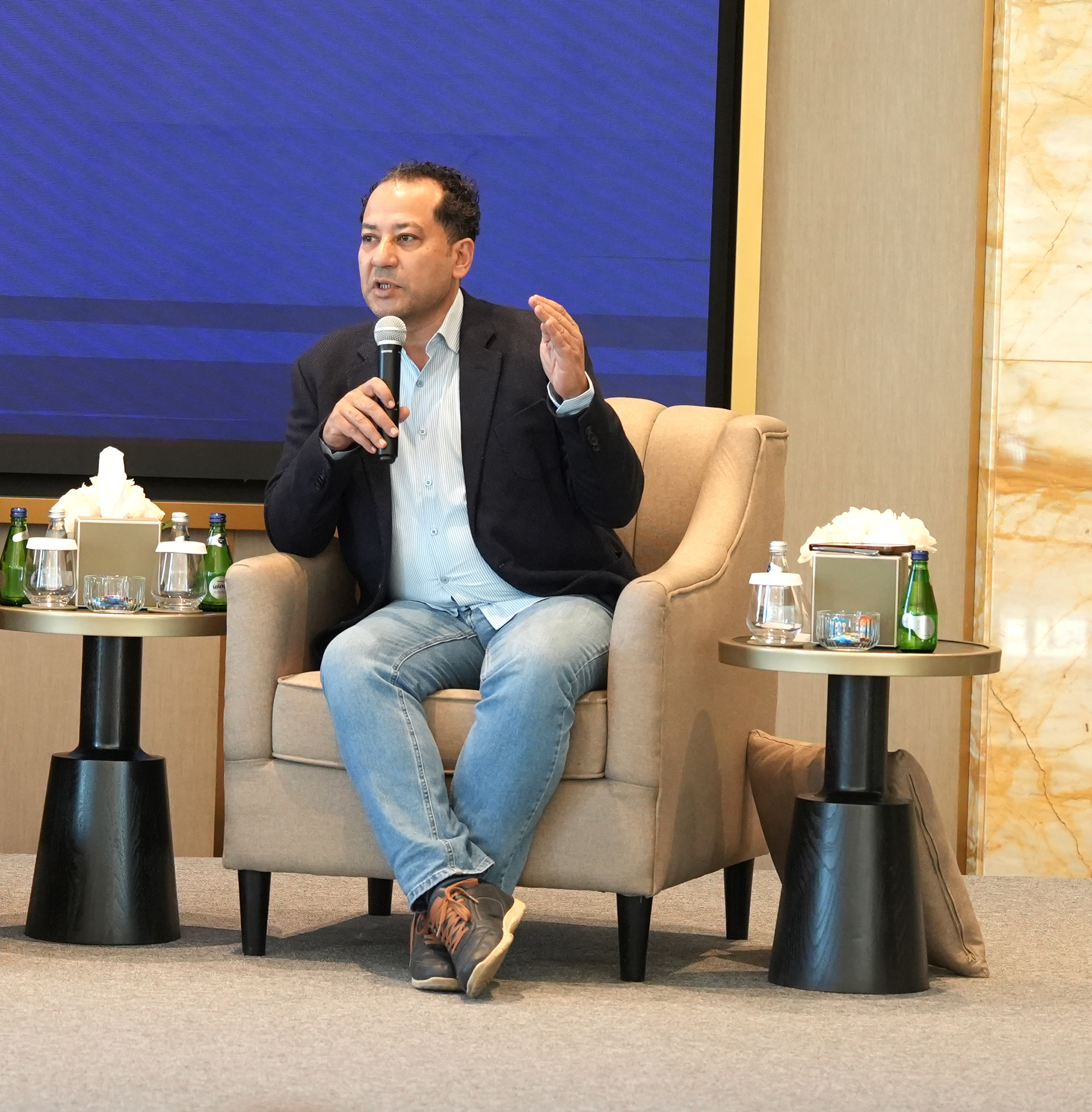 (الذكاء الاصطناعي وتحديات الإبداع) في محاضرة ضمن مهرجان القرين الثقافي الـ31