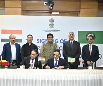 (التعاون الخليجي) يوقع مع الهند "الشروط المرجعية" لبدء مفاوضات اتفاقية التجارة الحرة                                                                                                                                                                      