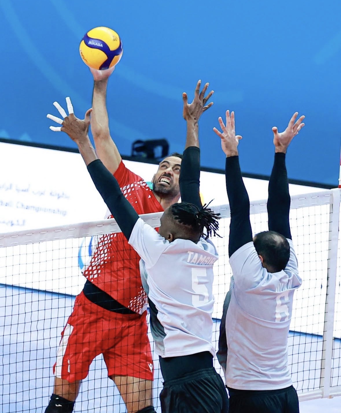 جانب من المباراة الكويت والوكرة