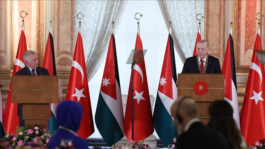 الرئيس التركي رجب طيب أردوغان يلقي كلمة بحضور العاهل الأردني عبدالله الثاني