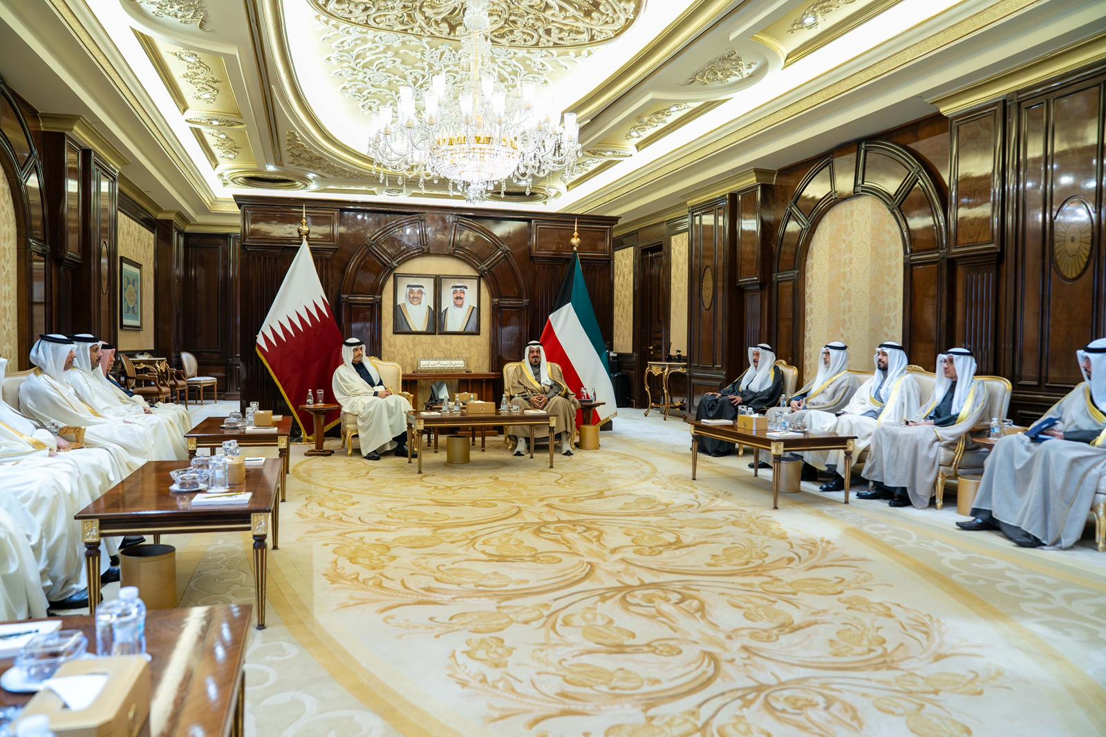 سمو رئيس مجلس الوزراء الشيخ أحمد عبدالله الأحمد الصباح يعقد مباحثات رسمية مع رئيس مجلس الوزراء وزير الخارجية القطري الشيخ محمد بن عبدالرحمن بن جاسم آل ثاني