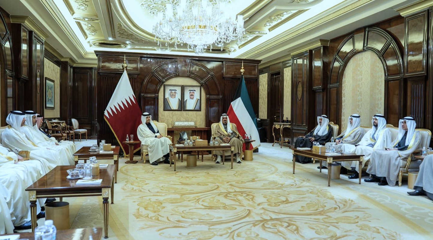 Son Altesse le Premier ministre tient des pourparlers officiels avec son homologue qatari.