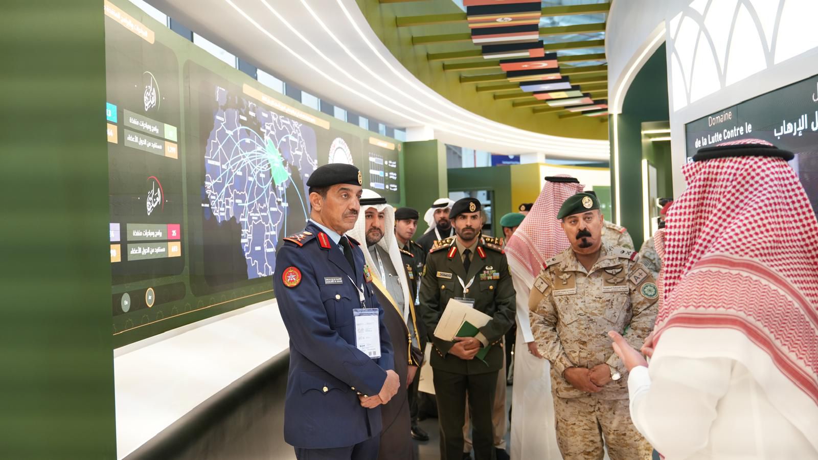 رئيس الأركان العامة للجيش الكويتي يحضر معرض الدفاع العالمي 2026 في الرياض