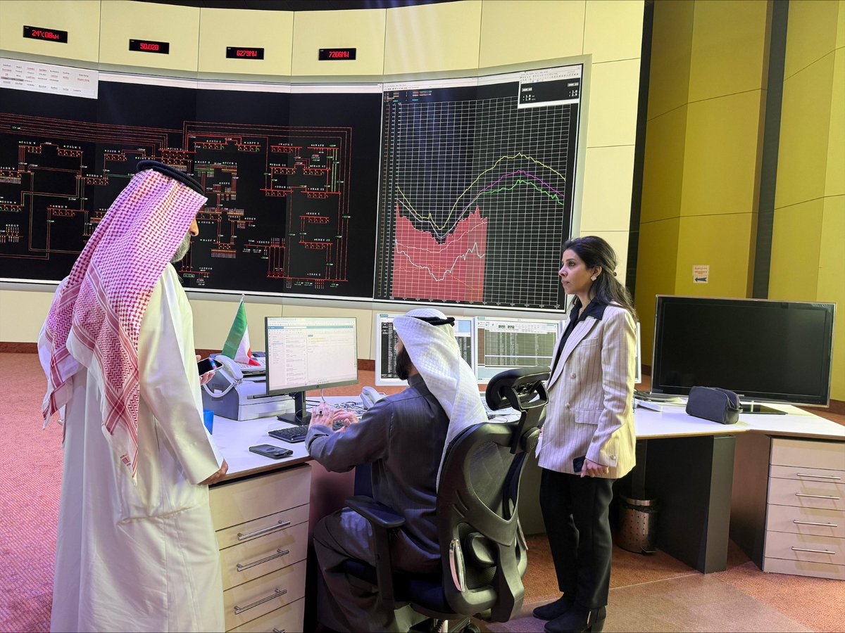 La ministre de l'Electriicité par intérim en visite au Centre national de contrôle